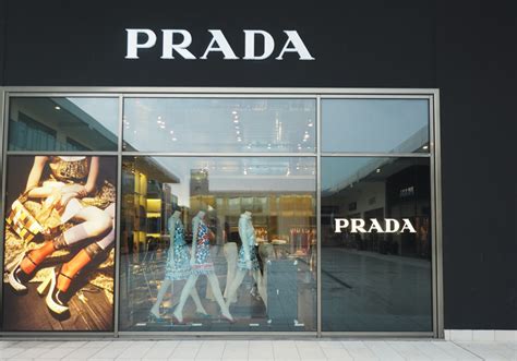 outlet prada in italia|the mall factory outlet italy.